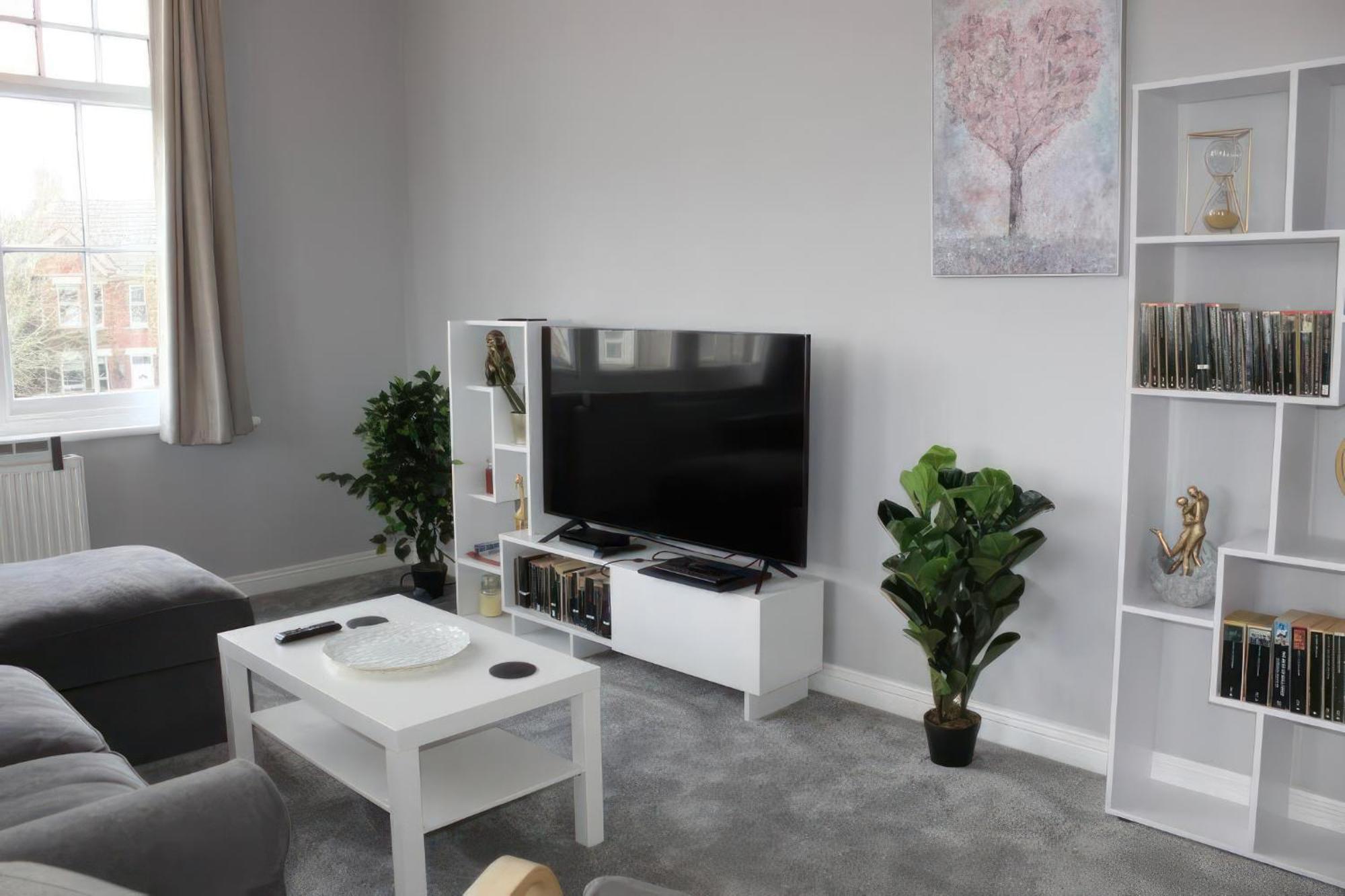 Lovely 2 Bed 2 Bath Flat With Free Parking Poole Buitenkant foto